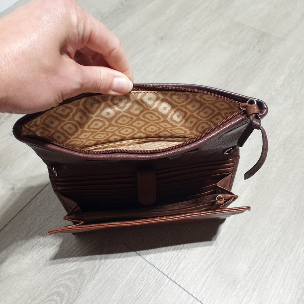 Brighton Brown Leather Flap Over Clutch Wallet Can Be Crossbody But No Strap Inc - Picture 8 of 10
